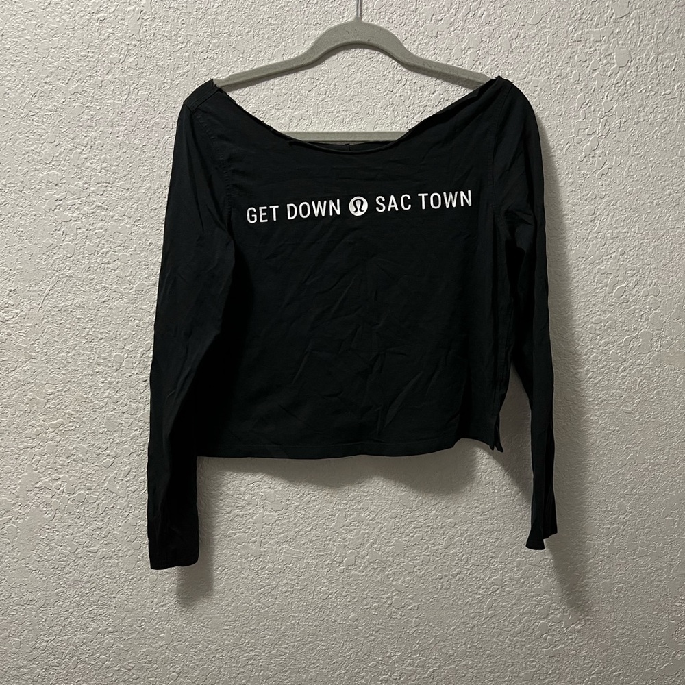 Lululemon cutoff necklace long sleeve